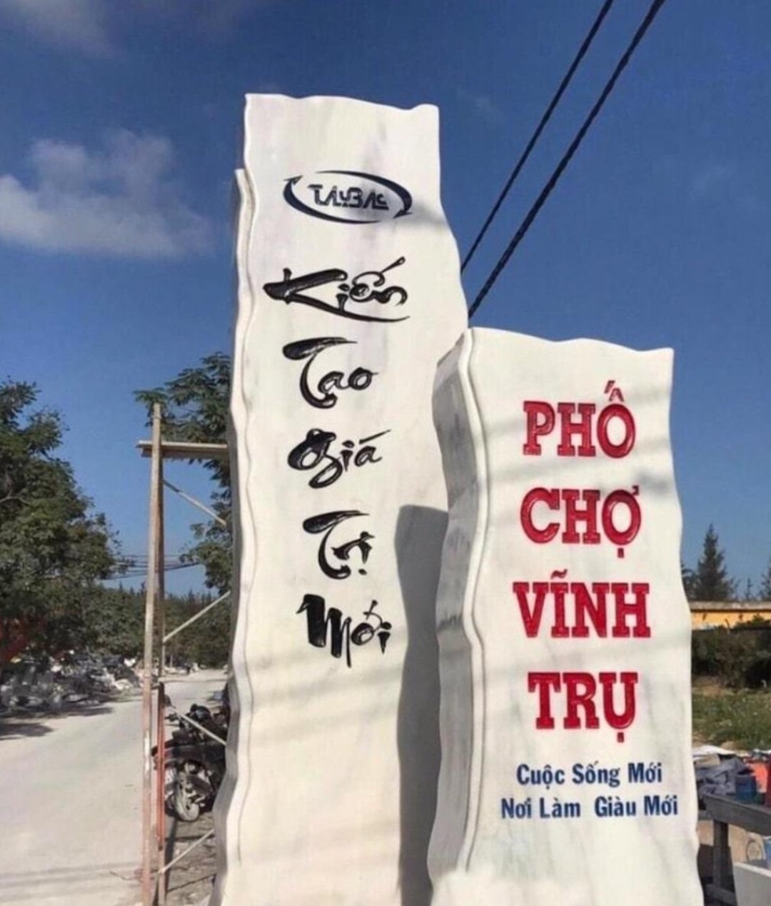 Bảng Hiệu Đá
