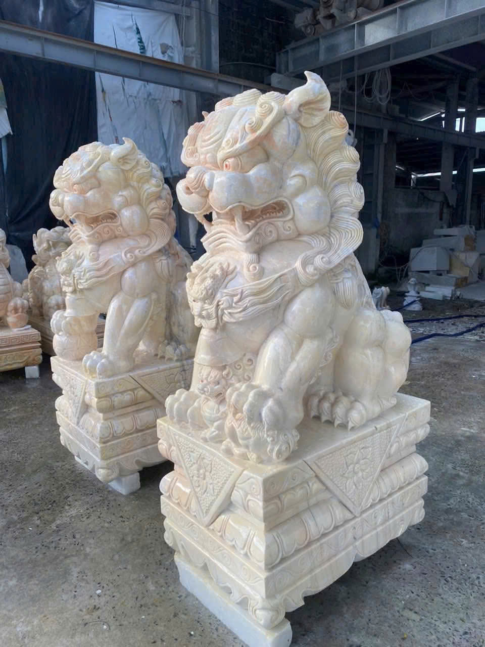 Kỳ lân đá cẩm thạch (Trắng)