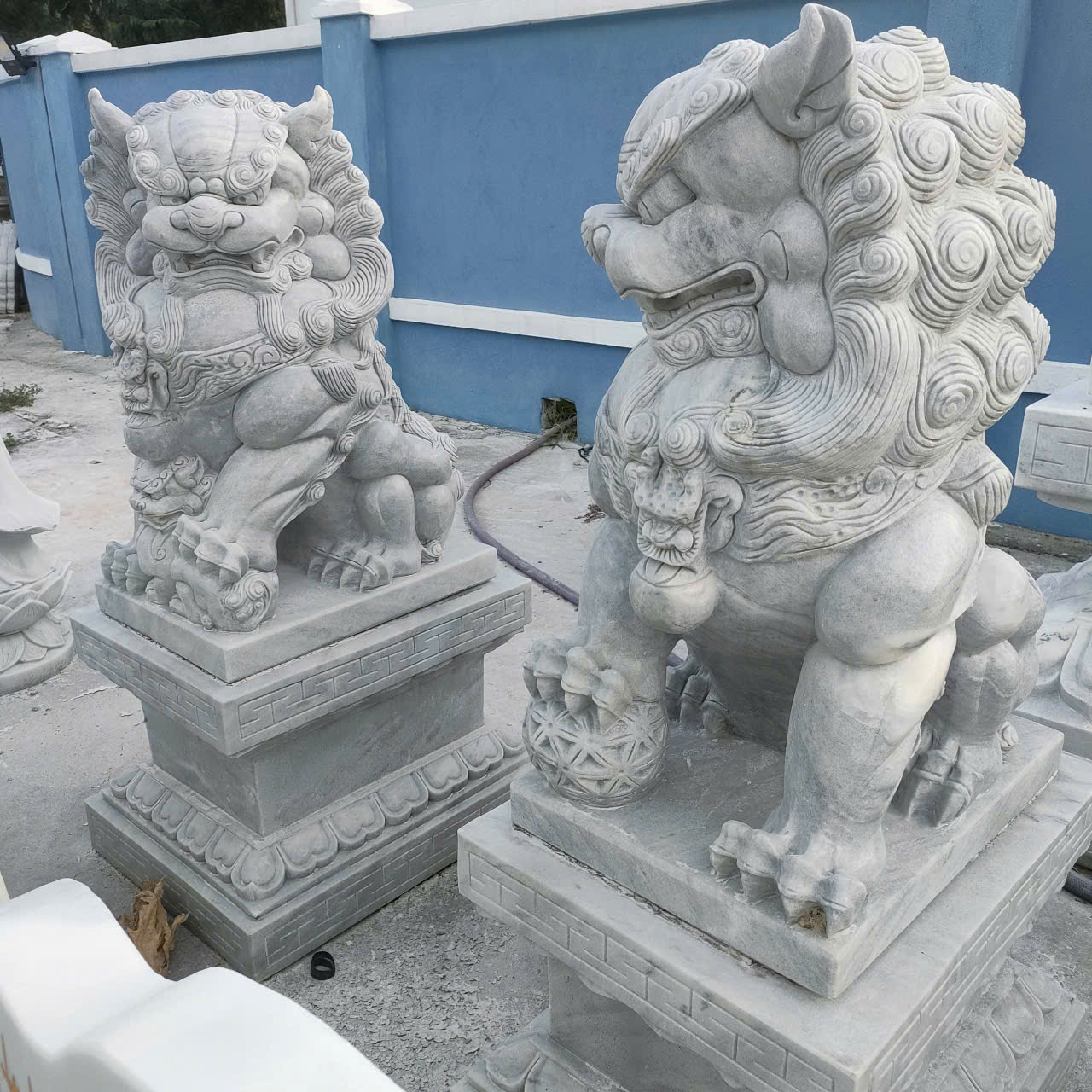 Kỳ lân đá cẩm thạch (Trắng)